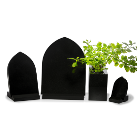 Plaque funéraire en granit -  Ogive - Sansone Origine